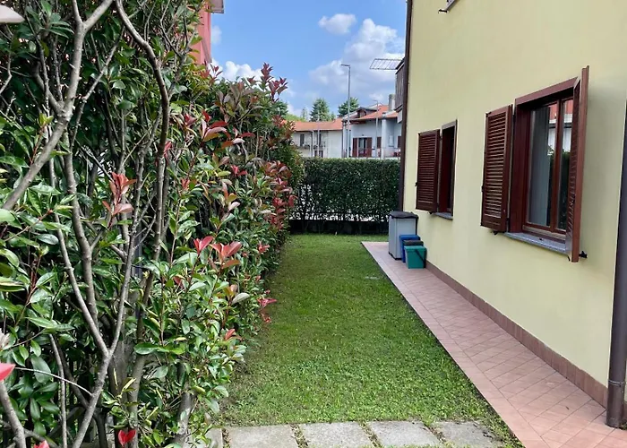 Lägenhet Bnbook Blue River -2 Bedrooms And Private Parking Sesto Calende